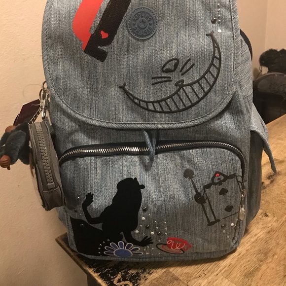 kipling alice in wonderland city pack